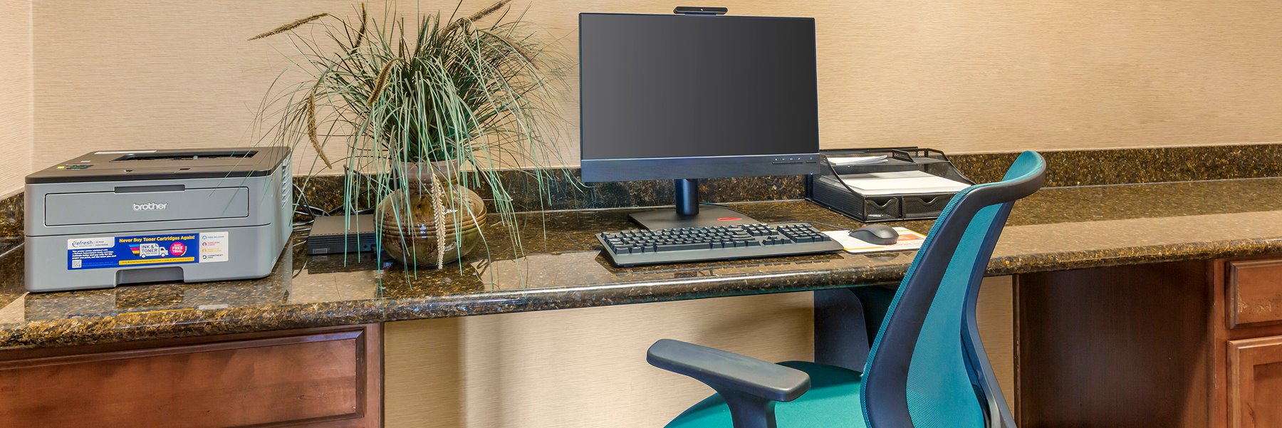 Work Desk at Comfort Suites Glendale